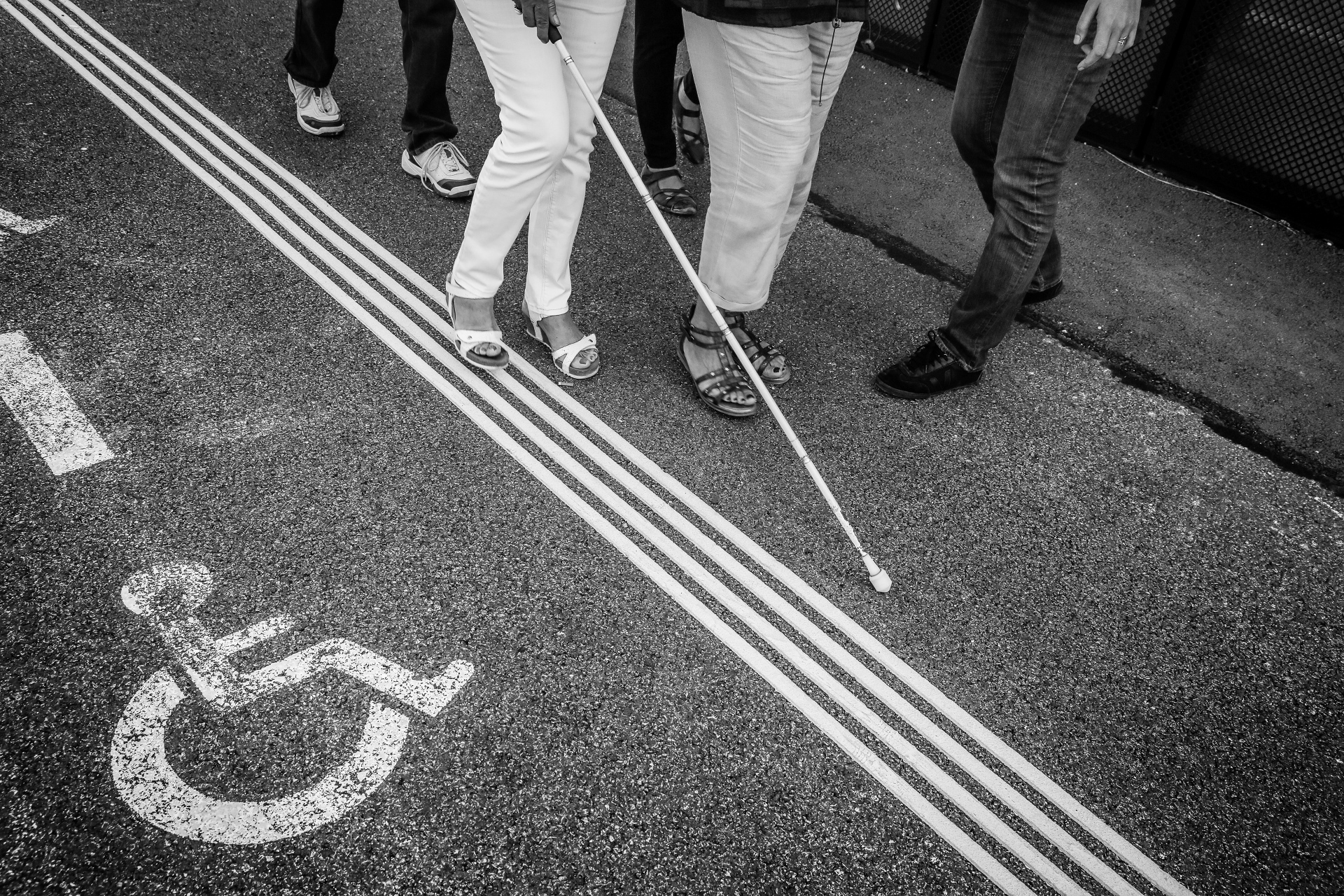 bandes podotactiles devant la vapeur